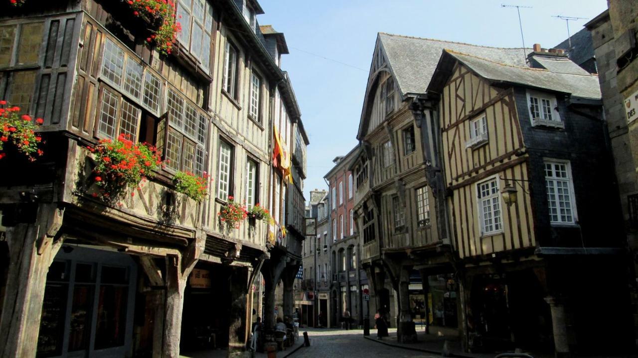 Jacques Melchior Meuble De Tourisme 3 Etoiles Intra Muros Saint-Malo Exteriér fotografie