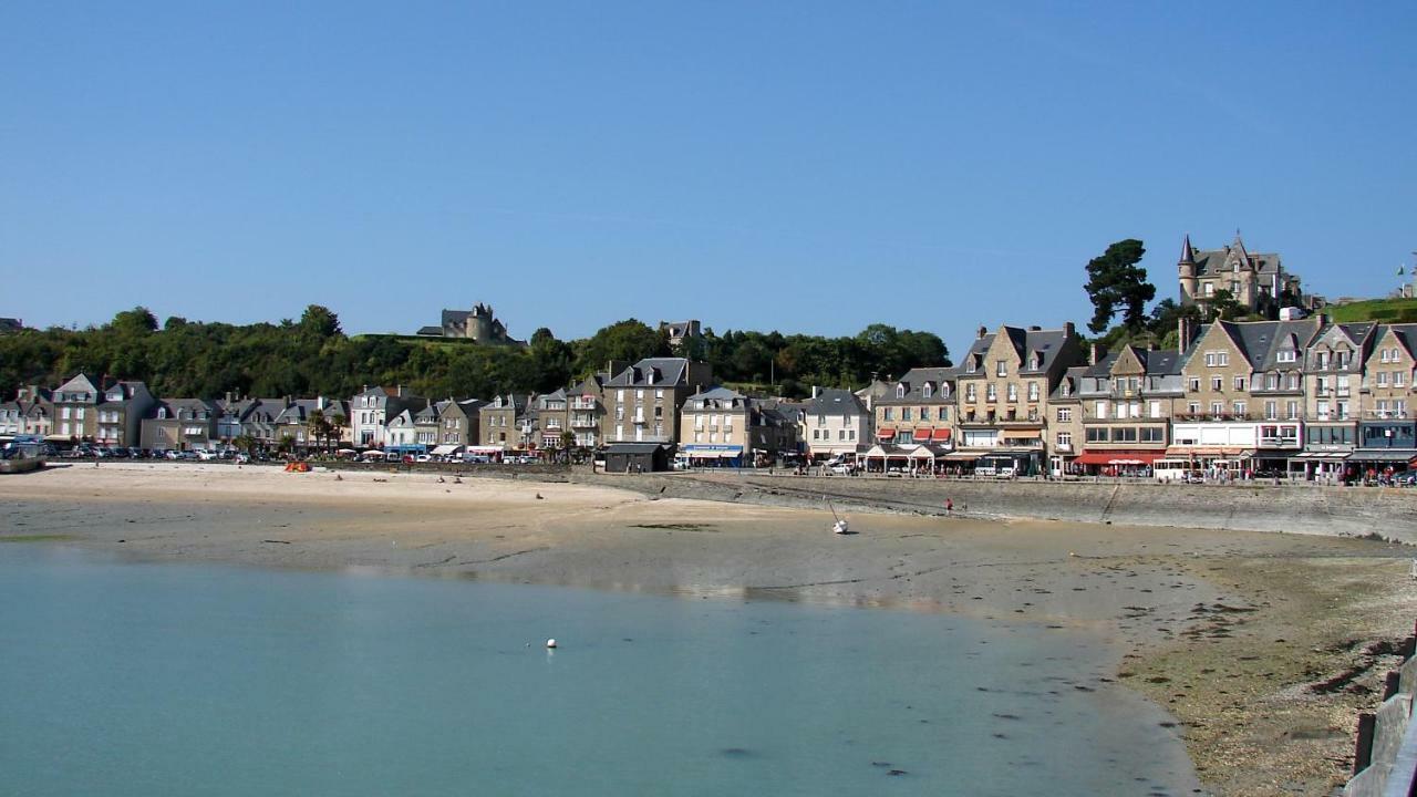 Jacques Melchior Meuble De Tourisme 3 Etoiles Intra Muros Saint-Malo Exteriér fotografie