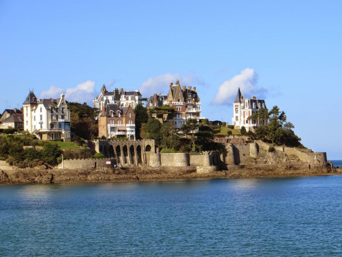 Jacques Melchior Meuble De Tourisme 3 Etoiles Intra Muros Saint-Malo Exteriér fotografie